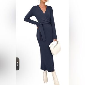 Wrap dress blue long sleeves